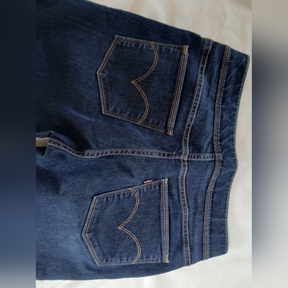 Levi's jeans Womans Elastic waist Straight leg Dark Blue wash pull on size 10 - Picture 2 of 13